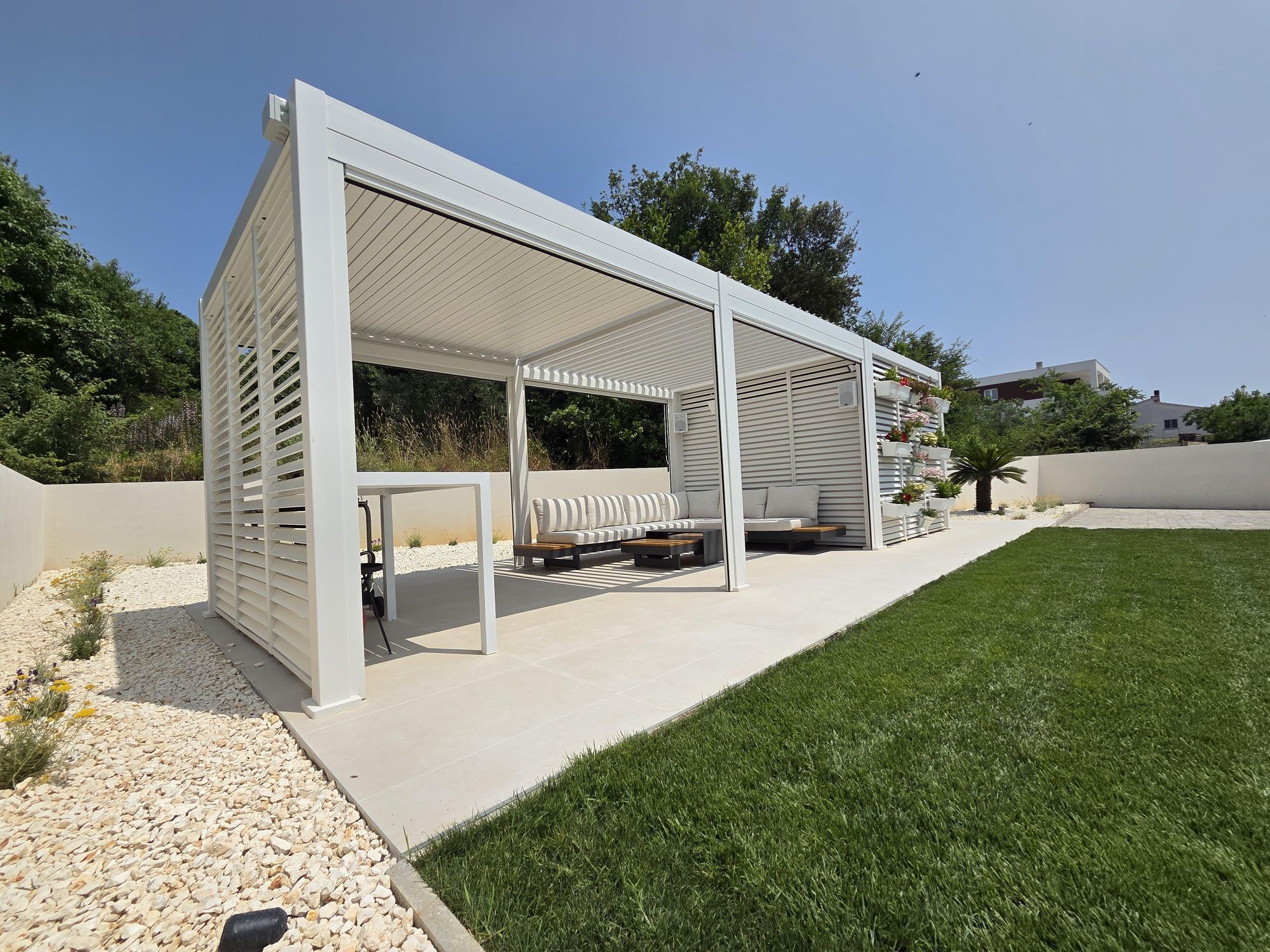 Bioklimatska pergola — Pergola Lux